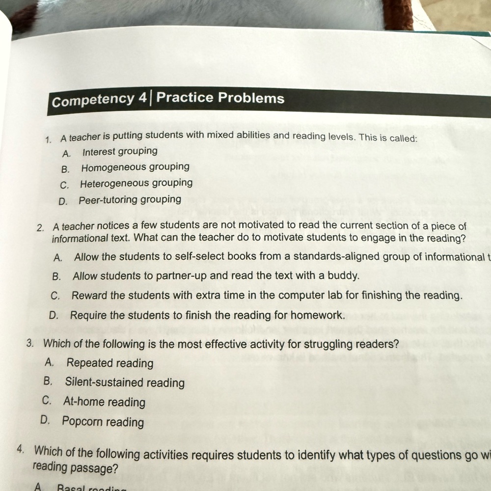 Navaed FTCE Reading K-12 Exam Endorsement Book 
120 questions practice - Picture 2 of 4